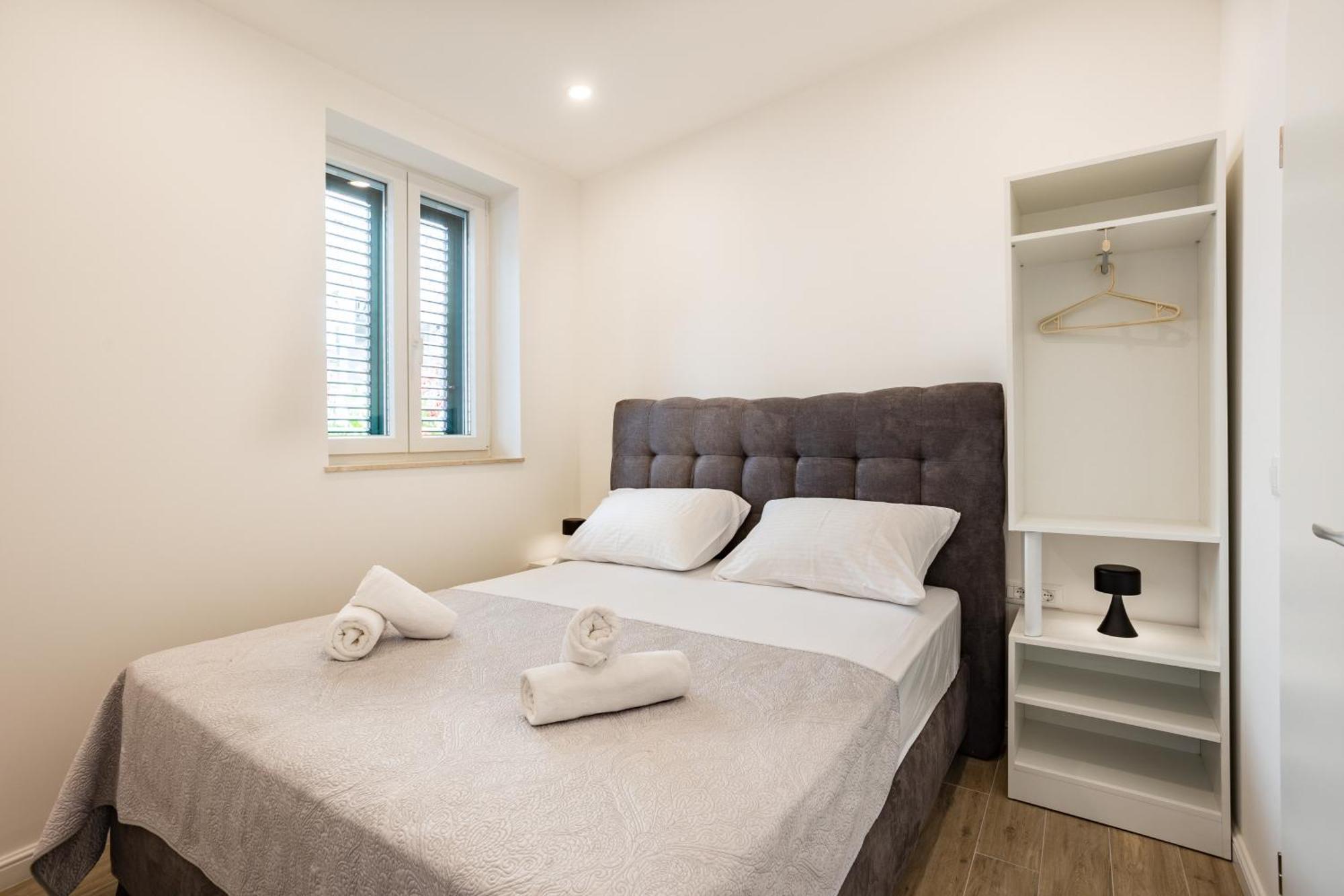 Luxury City Center House Split Exterior foto