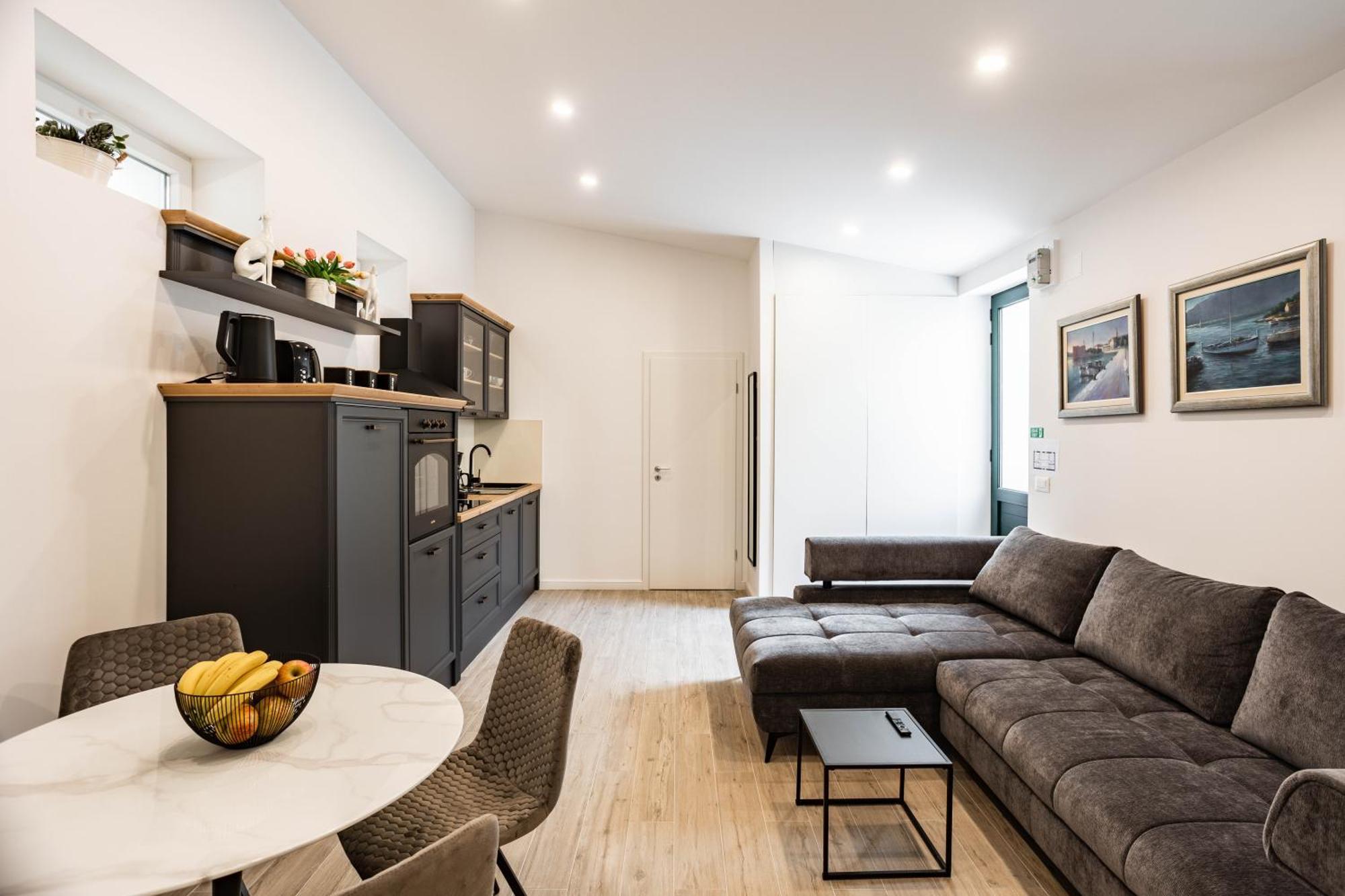 Luxury City Center House Split Exterior foto